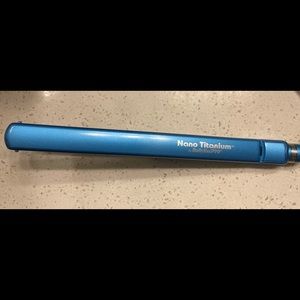 Babyliss hair straightener